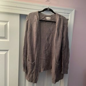 GREY KNIT CARDIGAN